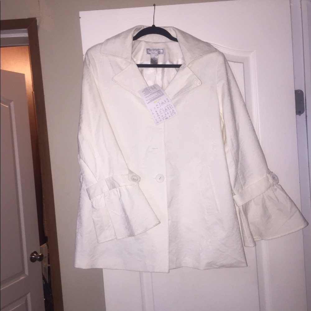 Simonton says for QVC jacket